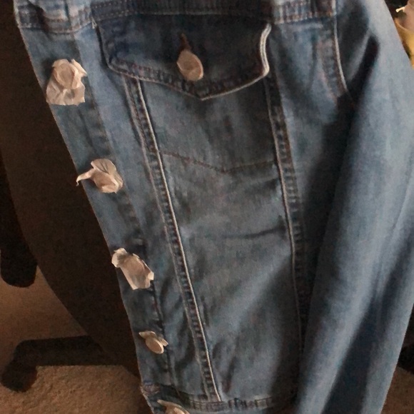 Beautiful jacket - Picture 4 of 4